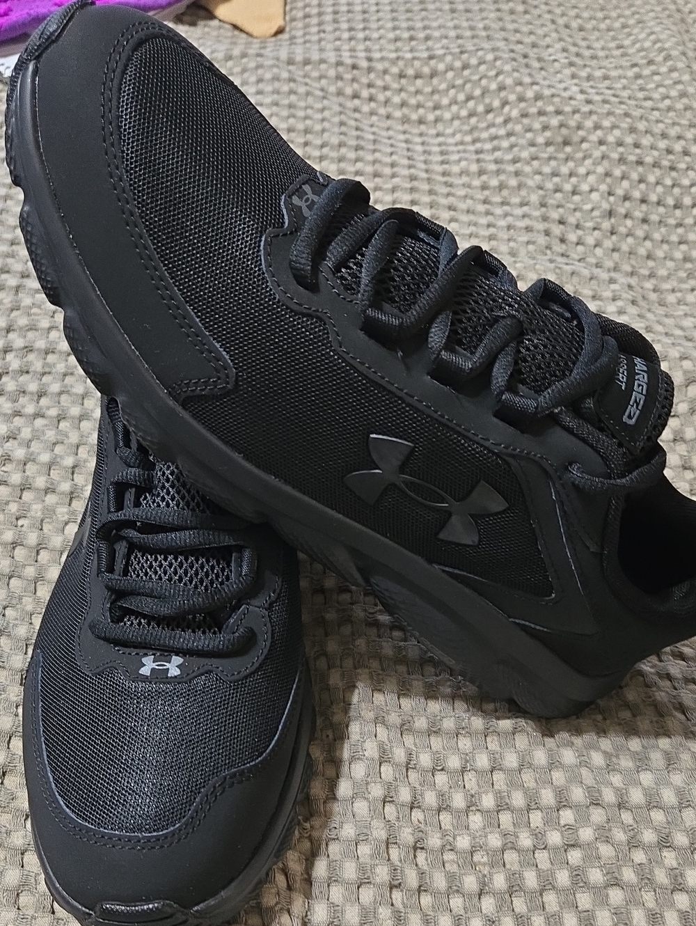 Under Armour Men's Black UA Charged Assert 9, Size 11,  Athletic Sneakers, NIB